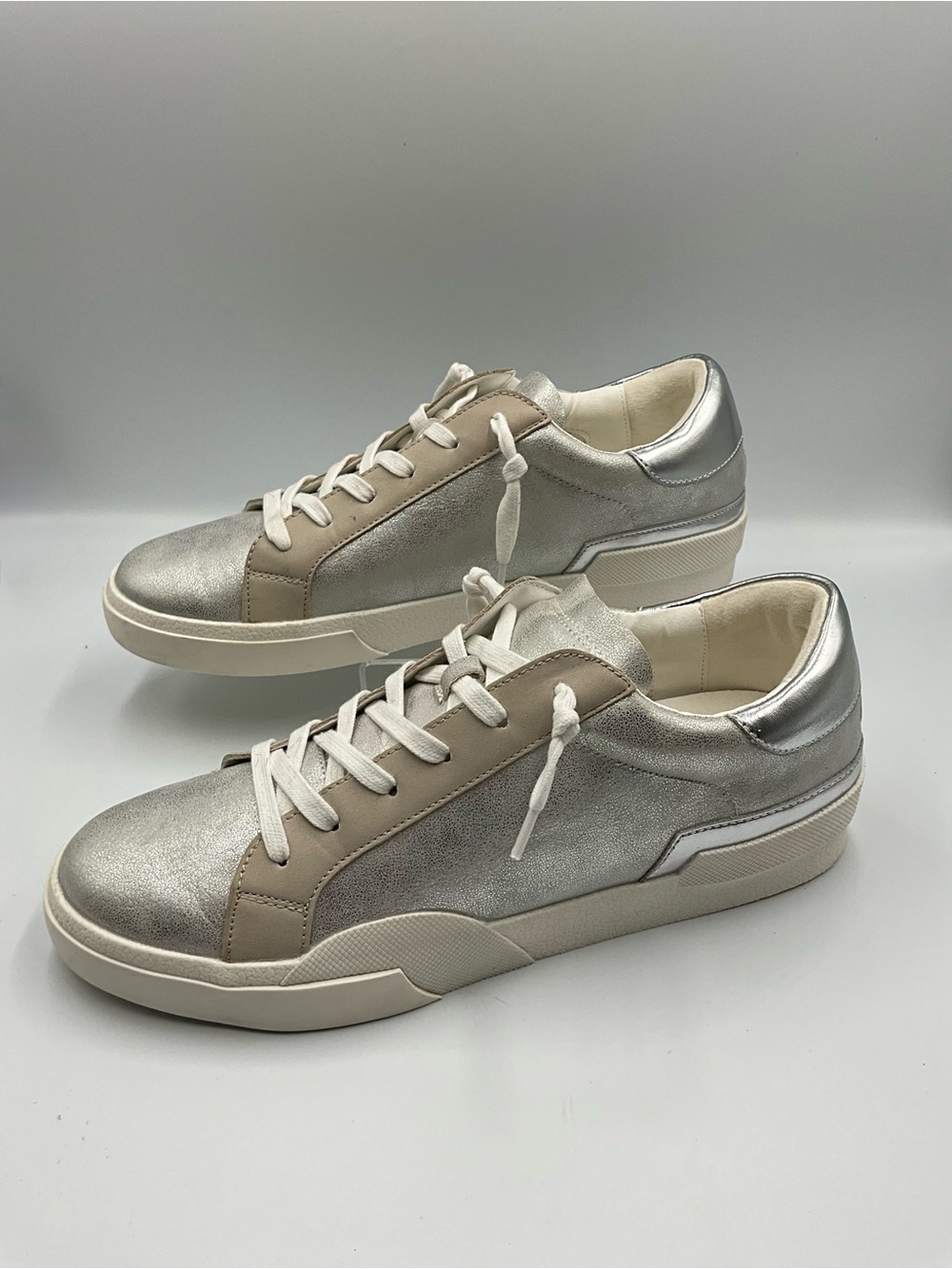 Dolce Vita Sneakers Size 11 Silver and Beige Low-Top Woman’s Sneakers